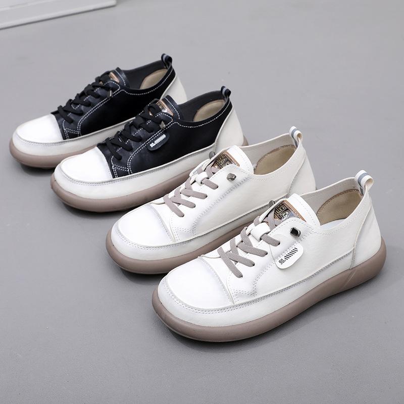 Spring and Autumn New Shoes Women's Breathable Soft-soled Wear-resistant Single Shoes Casual Fashion Retro Round Head Lace-up Women's Shoes