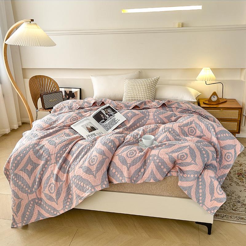 Class A Cotton Three-layer Gauze Throw Blanket Machine Washable Summer Air Conditioning Cool Quilt Office Nap Cover Blanket Soft Towel Quilt
