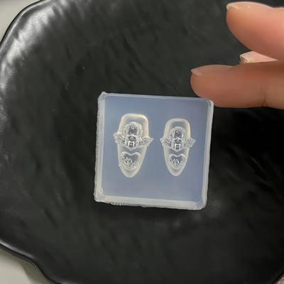 Designul unghiilor – Șabloane și ștampile pentru unghii