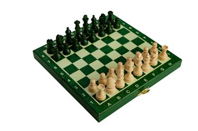 Wooden Magnetic Mini Chess (20Cm) - Green