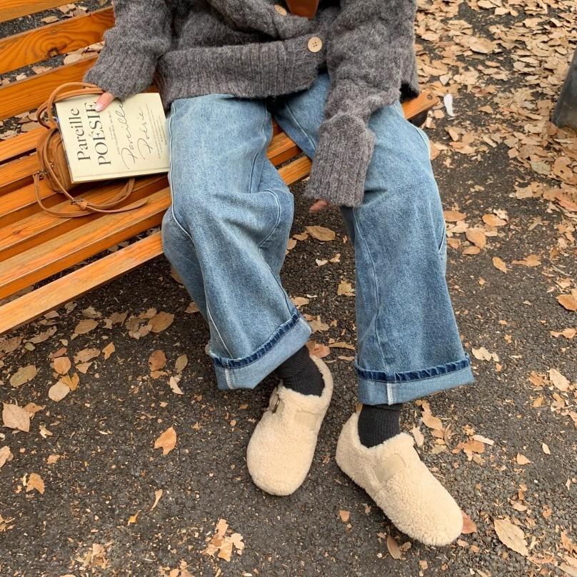 In the Autumn and Winter of 2025, the New Korean Version of Fashion Fairy Wind Fluffy Shoes, Female One-pedal Warm and Velvet Bag Head Cotton Shoes