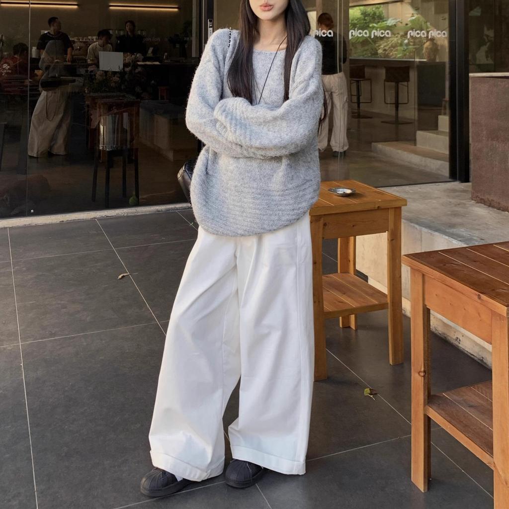 Dámský korejský svetr s odhalenými rameny a lucernovými rukávy - Měkký, přilnavý úplet, Volný střih, Zeštíhlující, Nadměrná velikost, Podzimní/zimní kolekce