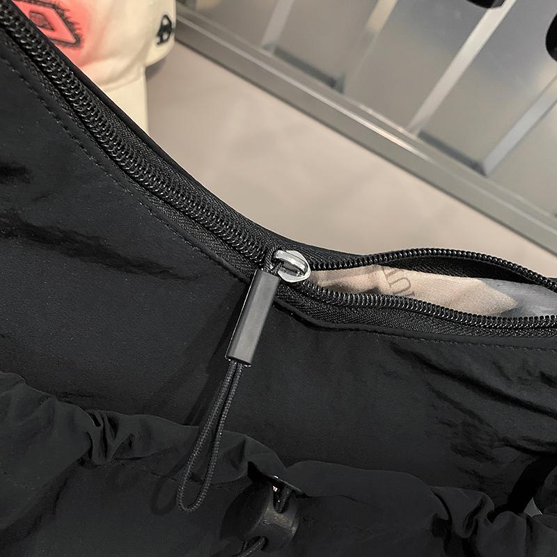 Commuter Pleated Hobo Bag Women's Large Capacity Waterproof Nylon Crossbody Bag Men's Shoulder Bag