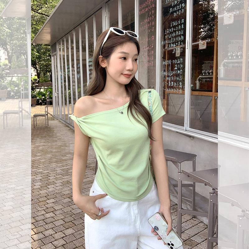 Korean pure desire sexy slanted shoulder off-the-shoulder short-sleeved t-shirt for women's summer wear pleated waist-pinching thin top