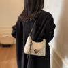 Retro Trendy High-end Hand Carry Small Square Bag 2025 Winter New Fashion Casual Shoulder Bag Niche Messenger Bag