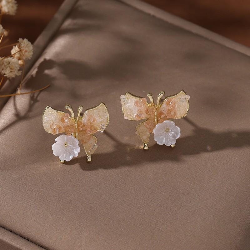 Silver Needle Crystal Butterfly Tassel Earrings with Pearls - Elegant, Nature-Inspired Jewelry for Women.