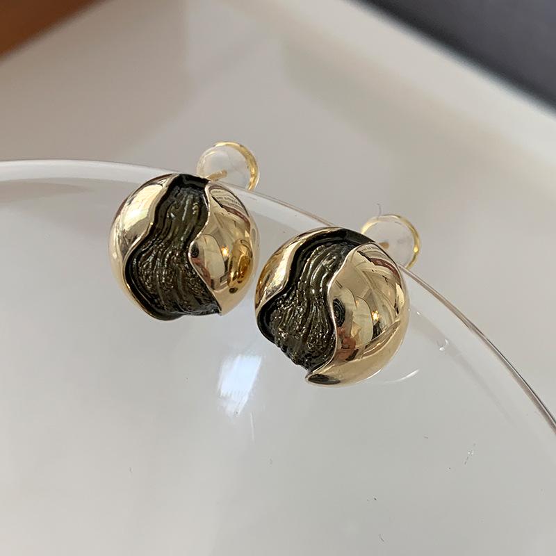 Textured Geometric Round Ball Stud Earrings - European and American Light Luxury, High-End Unique Design Fashion Jewelry