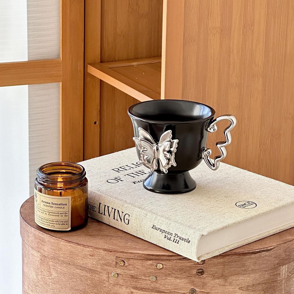 Kaffekoppar En Kopp En Tallrik Kreativa Muggar med Högt Utseende Keramiska Vattenkoppar