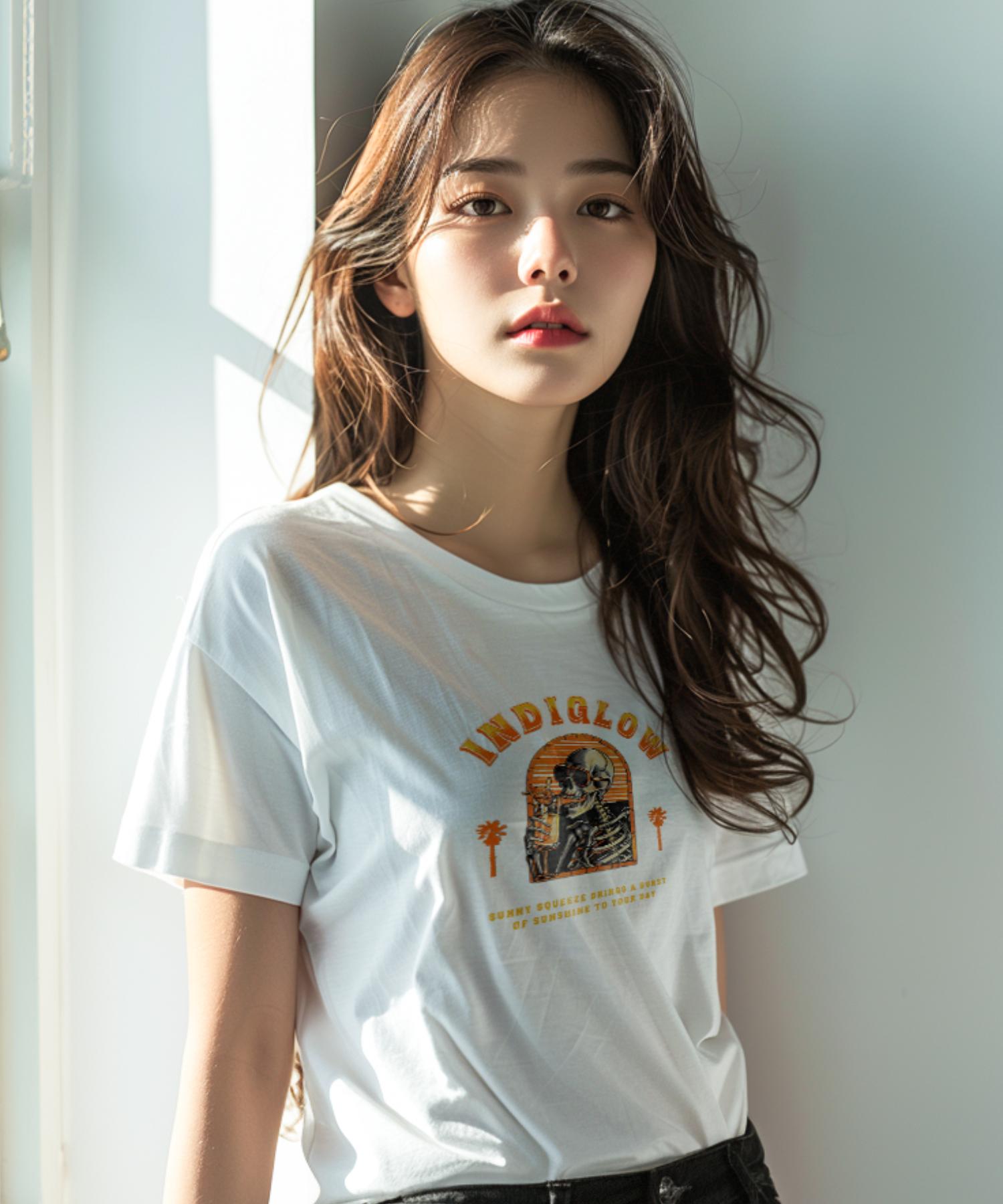 Indi Glow Sunny Squeeze Skull Character Print Graphic T-Shirt White/S