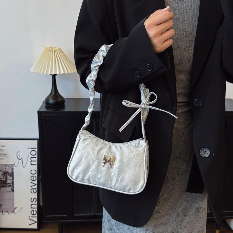 Niche Design Single Shoulder Armpit Bag Women's Popular New Beautiful Casual Handheld Women's Bag