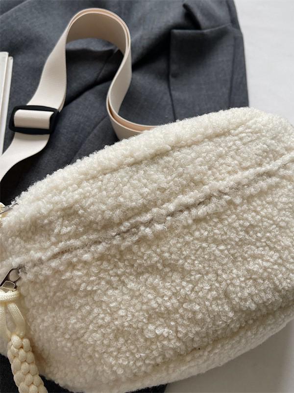 Lambswool Plush Crossbody Bag: 2024 Winter Versatile Small Chest Bag for Women In Solid Colors
