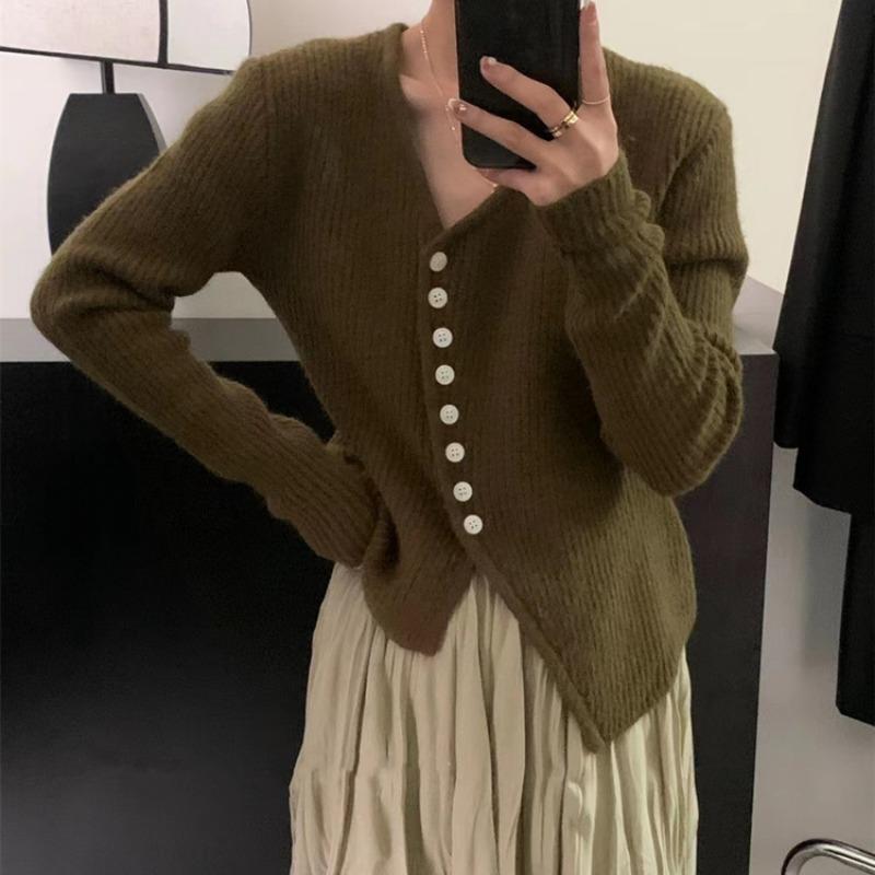 Design sense irregular knitted cardigan top women's autumn and winter new temperament commuting thin inner sweater