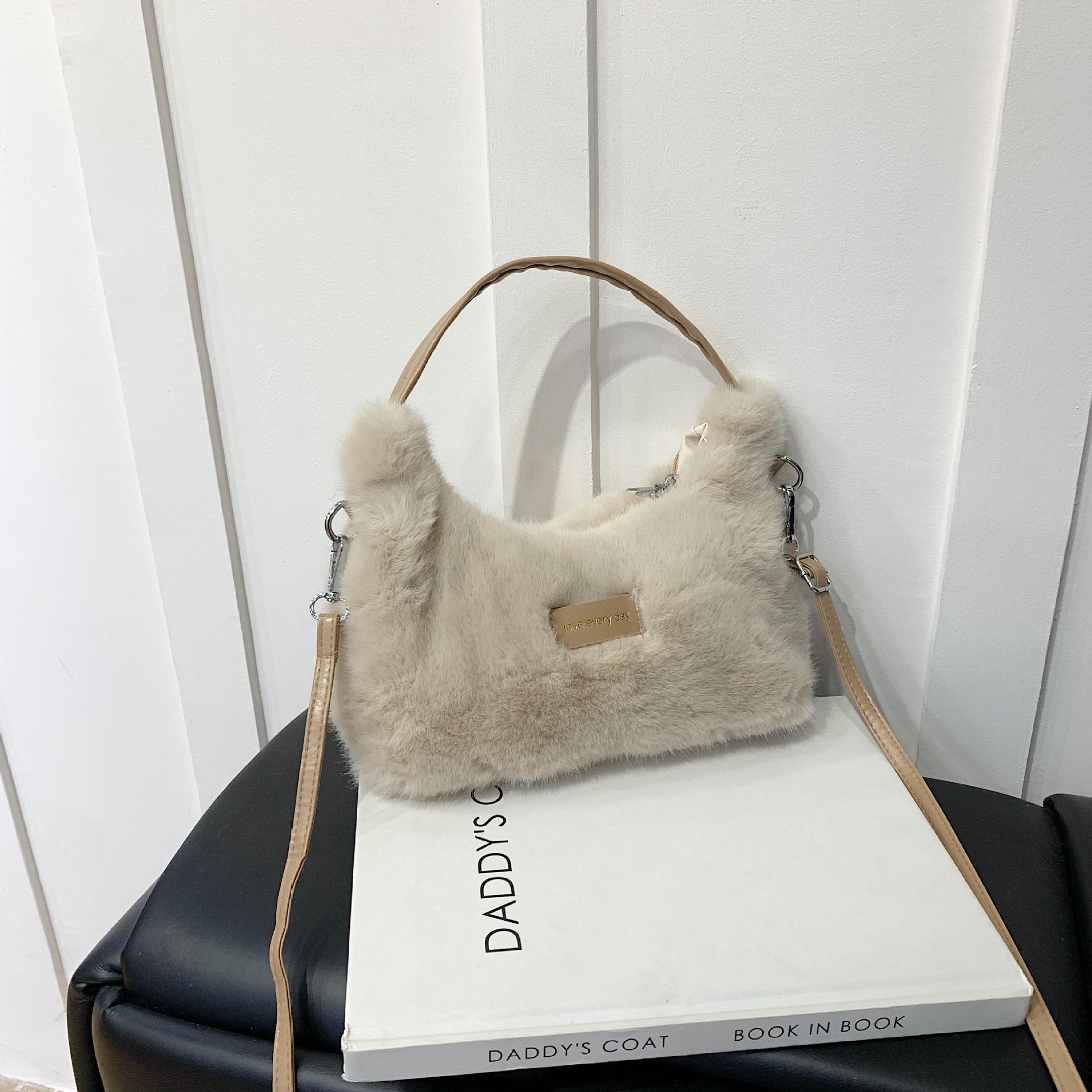 

Осінньо-зимова плюшева жіноча модна сумка через плече та кросбоді у вигляді коричневого ведмедика One Size