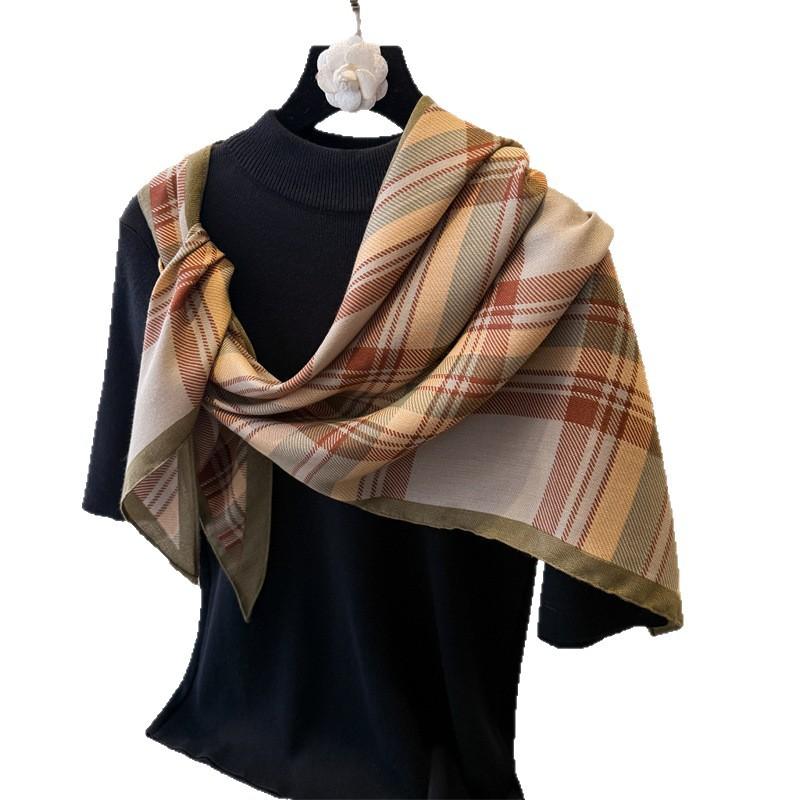 Vintage Plaid Herringbone Pattern Imitation Velvet Triangle Scarf Printed Sunscreen Shawl Scarf Silk Scarf Scarf Headscarf Scarf Women
