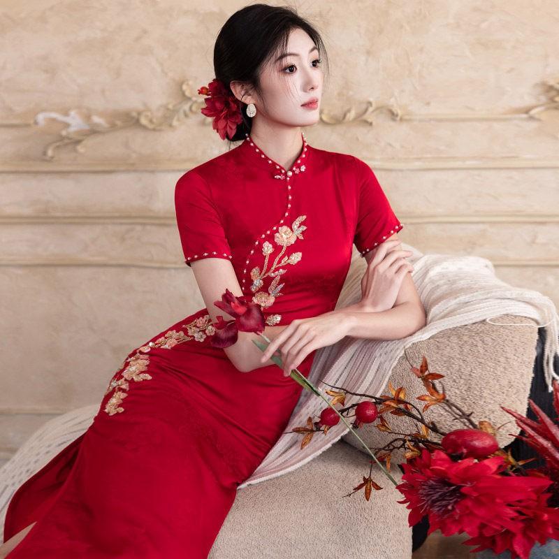 Elegant Red Embroidered Qipao Dress Wedding Reception Women 2026 Vintage Chic Long Cheongsam