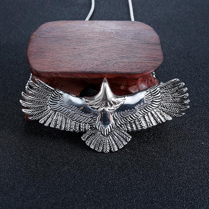Full Personality Eagle Pendant, Flying Eagle Feather Necklace, Personalized Men'S And Women'S Pendant.