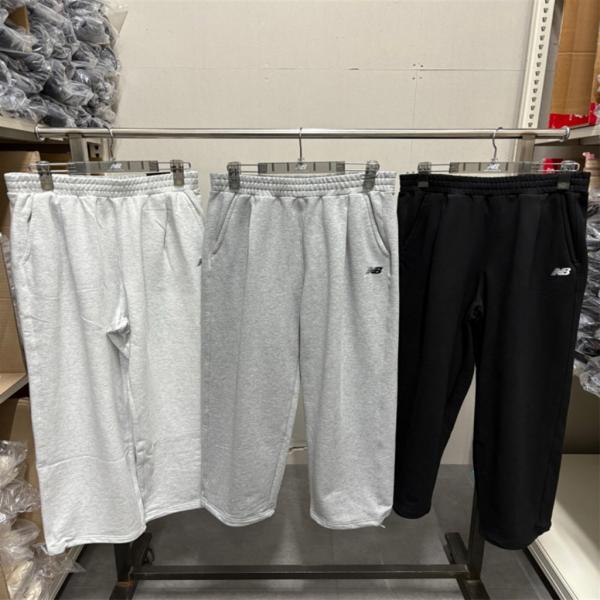 

New Balance Essential One Tuck Wide Pants Bb Nbmlgco133 1.NBMLGCO133 16/L