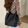 IELGY Large-Capacity Woven Tote Bag Lazy Commuter Portable One-Shoulder Bucket Bag
