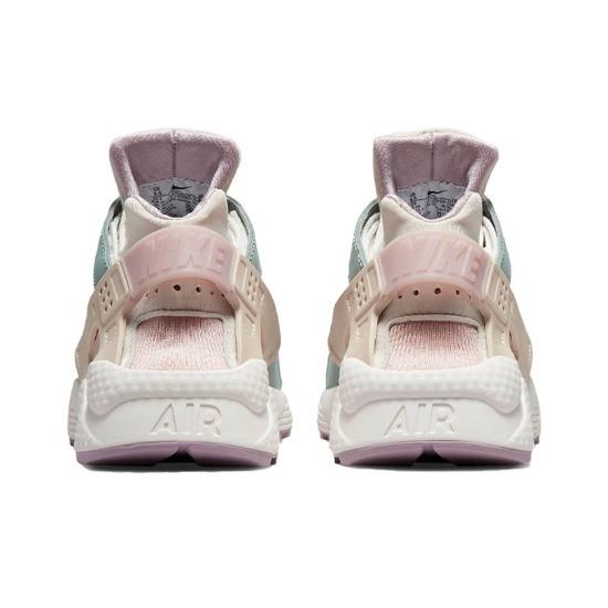 Nike Air Huarache 'One Mile Social Club' DQ4990-104 Damenschuhe