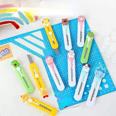 Cuchillo de utilidad Kawaii, Mini lindo dibujo y letra abierto, pequeño cortador de caja Kawaii, cuchillo de papelería portátil, accesorios de oficina