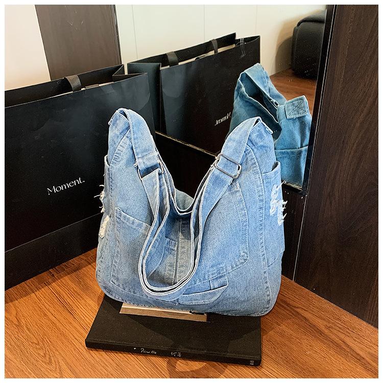Summer new design denim large capacity solid color new women's leisure trend simple messenger shoulder bag