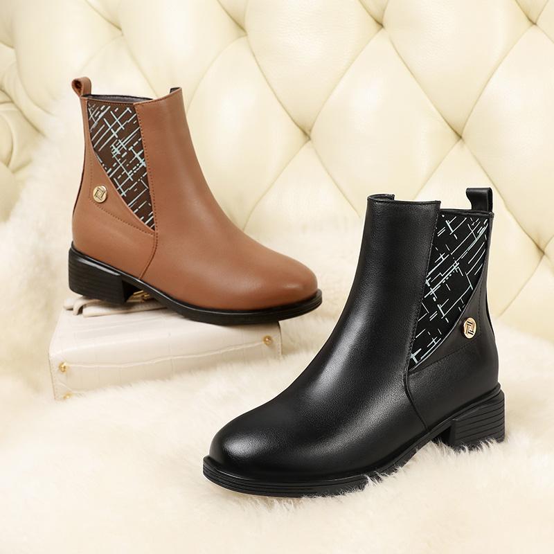 Women's Winter Boots Fashion Shoes Large Size Genuine Leather Women's Short Boots Natural Wool Mid-heel Ladies Martin Boots