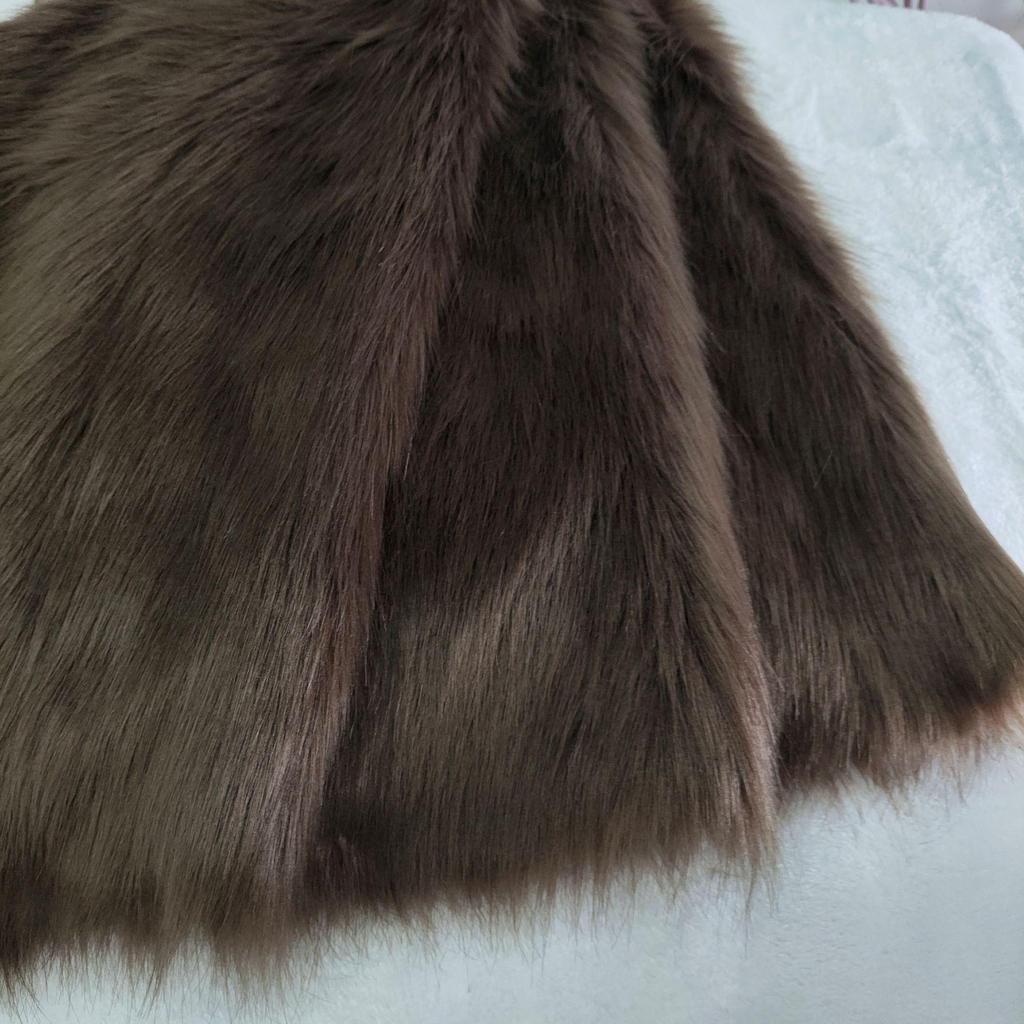 Tessuto Peluche Imita Pelliccia di Volpe 5cm Disponibile (Taglia piccola) per Tappeti e Abbigliamento