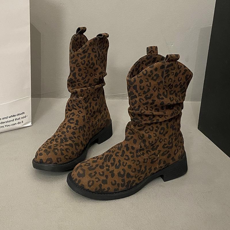 

French Maillard short boots women s 2025 autumn and winter new retro Martin boots thick heel pile boots western cowboy boots 40