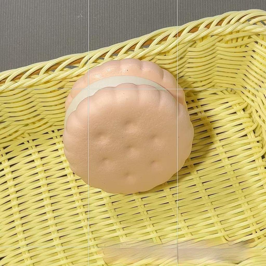 Simulated Biscuit Slow Rebound Squeezing Toy Soothing Relaxing Stress Relieving Toy School Office Ventilating Toy Party Gift