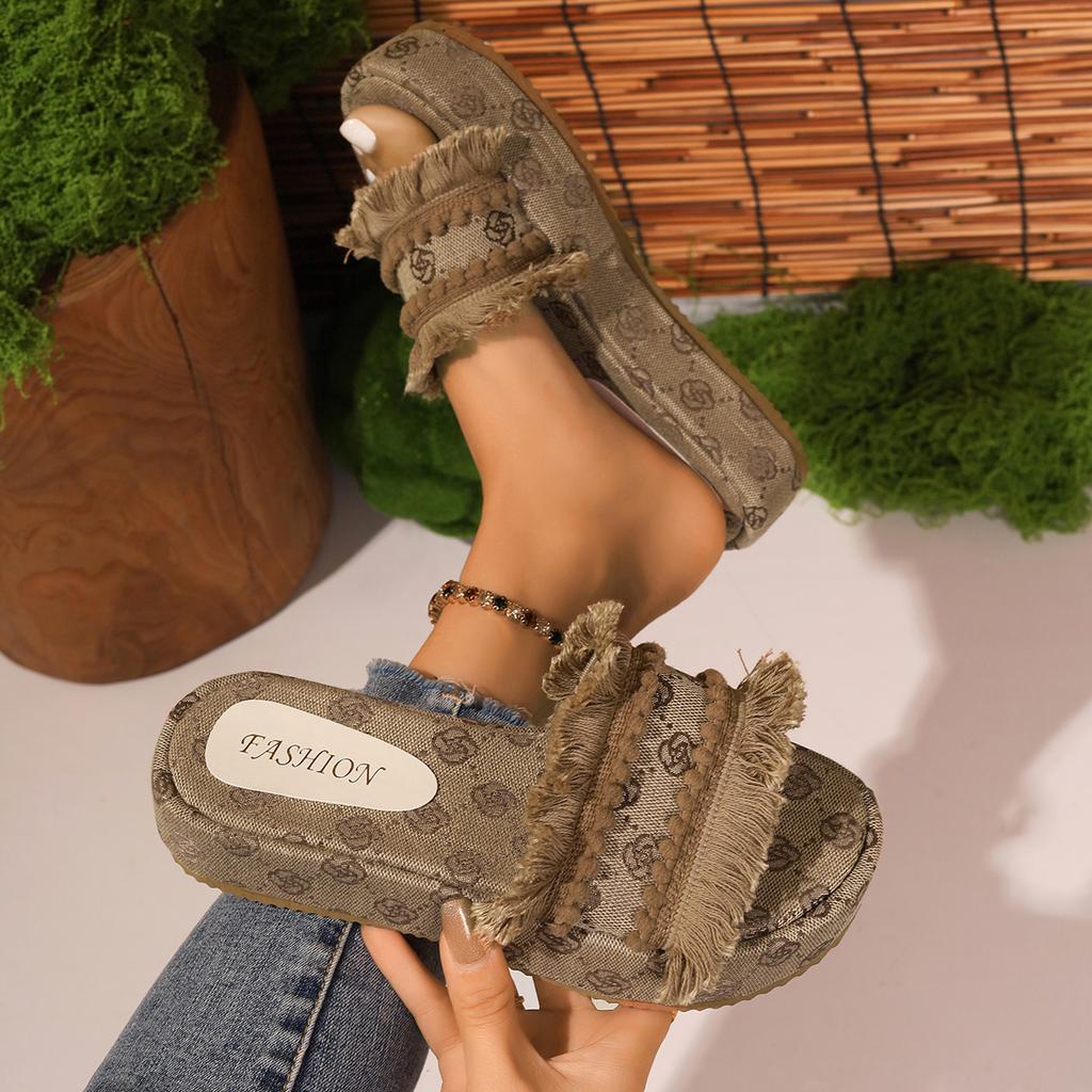 Women Slippers Summer Comfort Beach Sandals 2025 New Bohemian Resort Slippers Women Platform Shoes Luxury Slides Women