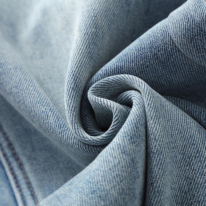 Women's Light Blue Retro Straight-Leg Jeans: 2024 Plus Velvet Thickened Wide-Leg Pants for Autumn/Winter.