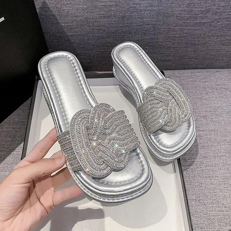 Fashion Open Toe Woman Slippers Sandals Slides On Beach Flat Shoes for Women Top Designs Stylish Korea Style Clappers Wholesale Casual