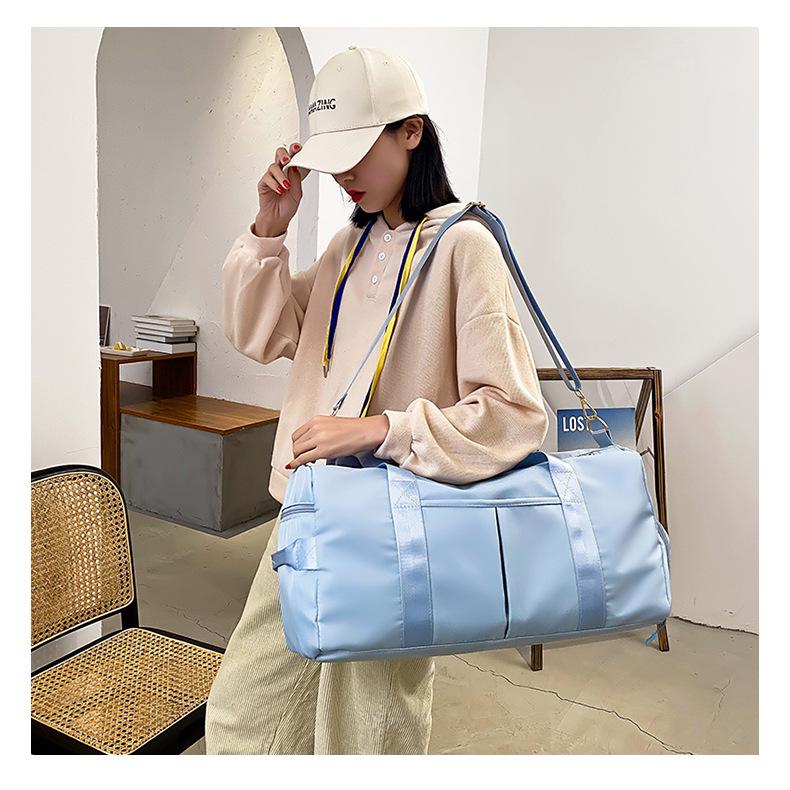 Stylish Women's Wet/Dry Swim & Gym Shoulder Bag – Lightweight, Trendy Sports Handbag for Travel & Yoga