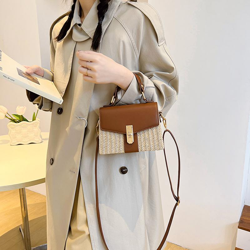 Fashion portable small bag women's bag new fashion texture messenger bag summer straw woven shoulder bag tide