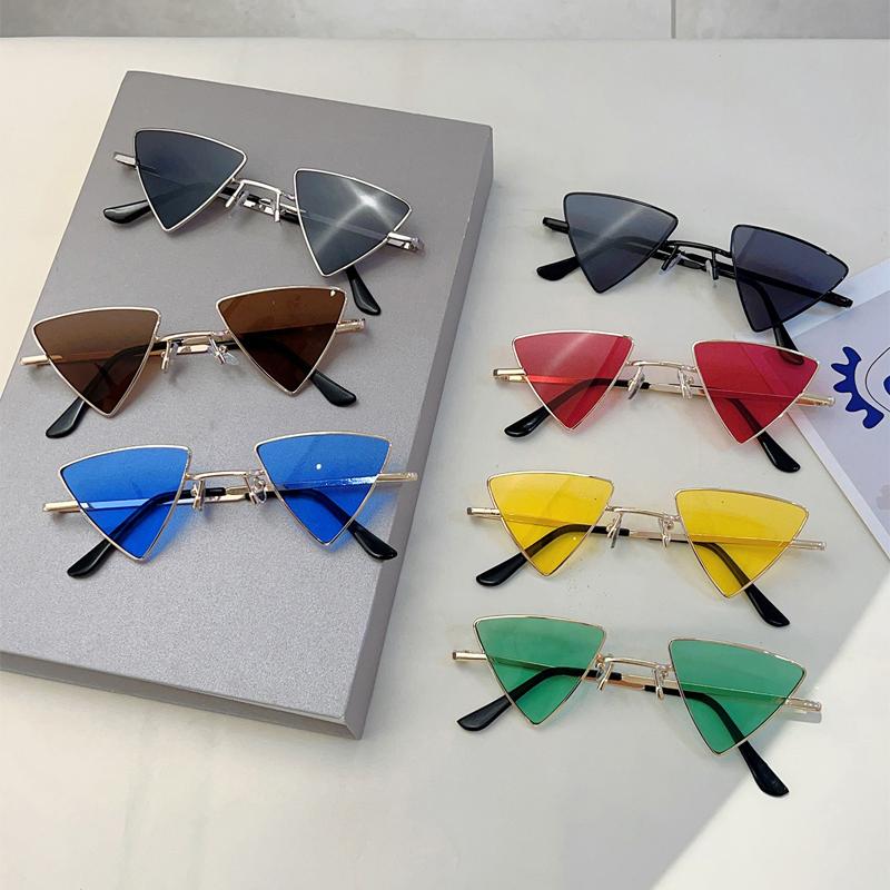Vintage Triangle Sunglasses  New In Retro Metal Rim Outdoor Casual Shades Women Luxury Brand Design Decor Sun Glasses