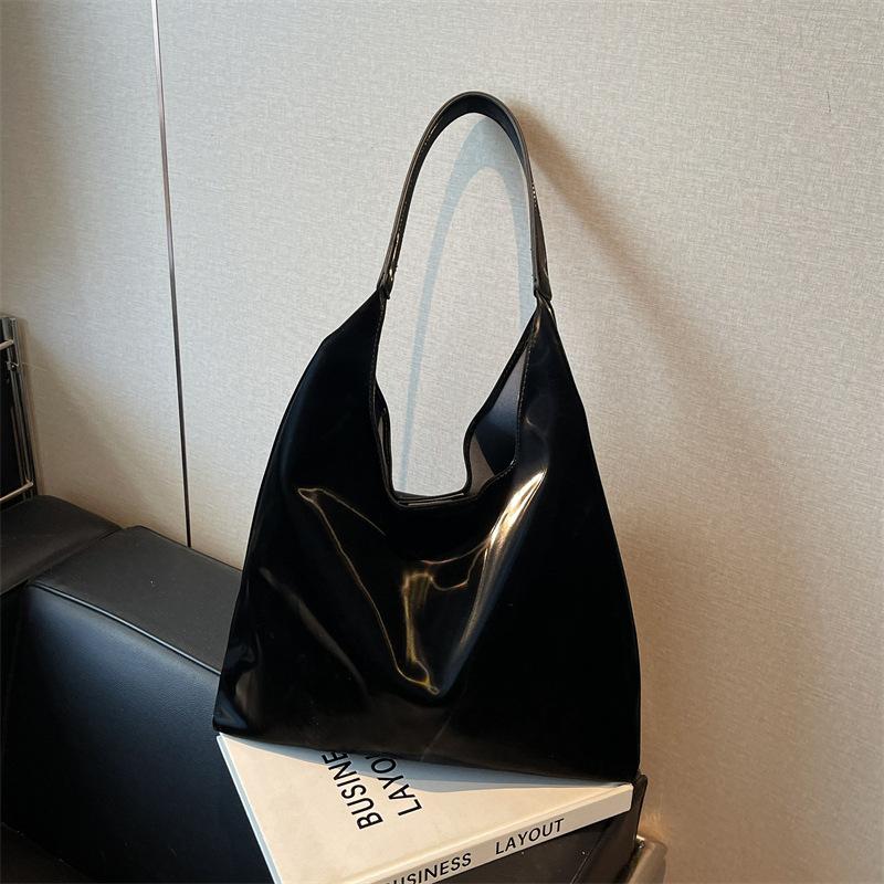 

Сумка большой вместимости женская новая летняя сумка-тоут для отдыха, студенческая сумка через плечо для поездок на работу чёрный