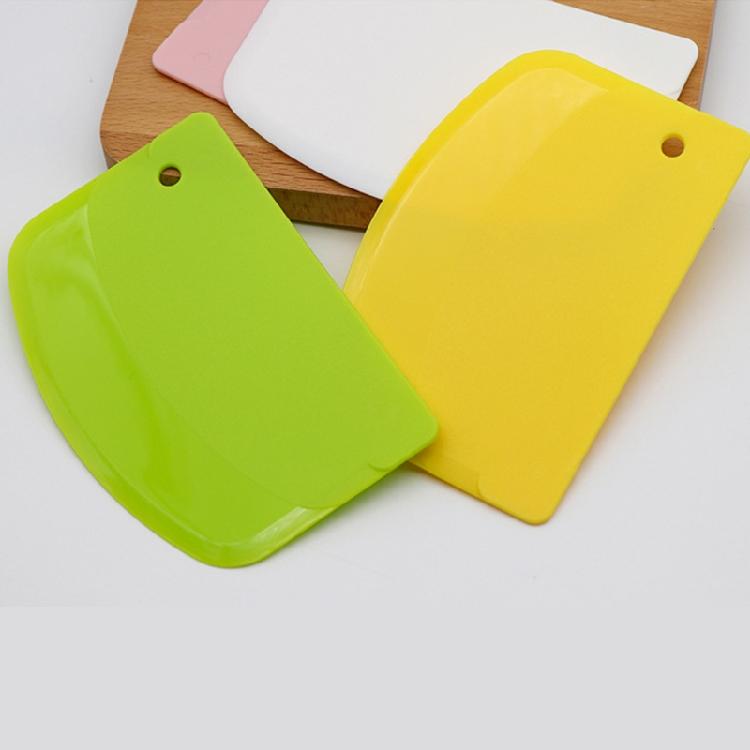 Grattoirs Alimentaires pour Pâte à Pain Gâteau Fondant Glaçage Grattoir de Plan de Travail Polyvalent Cadeau