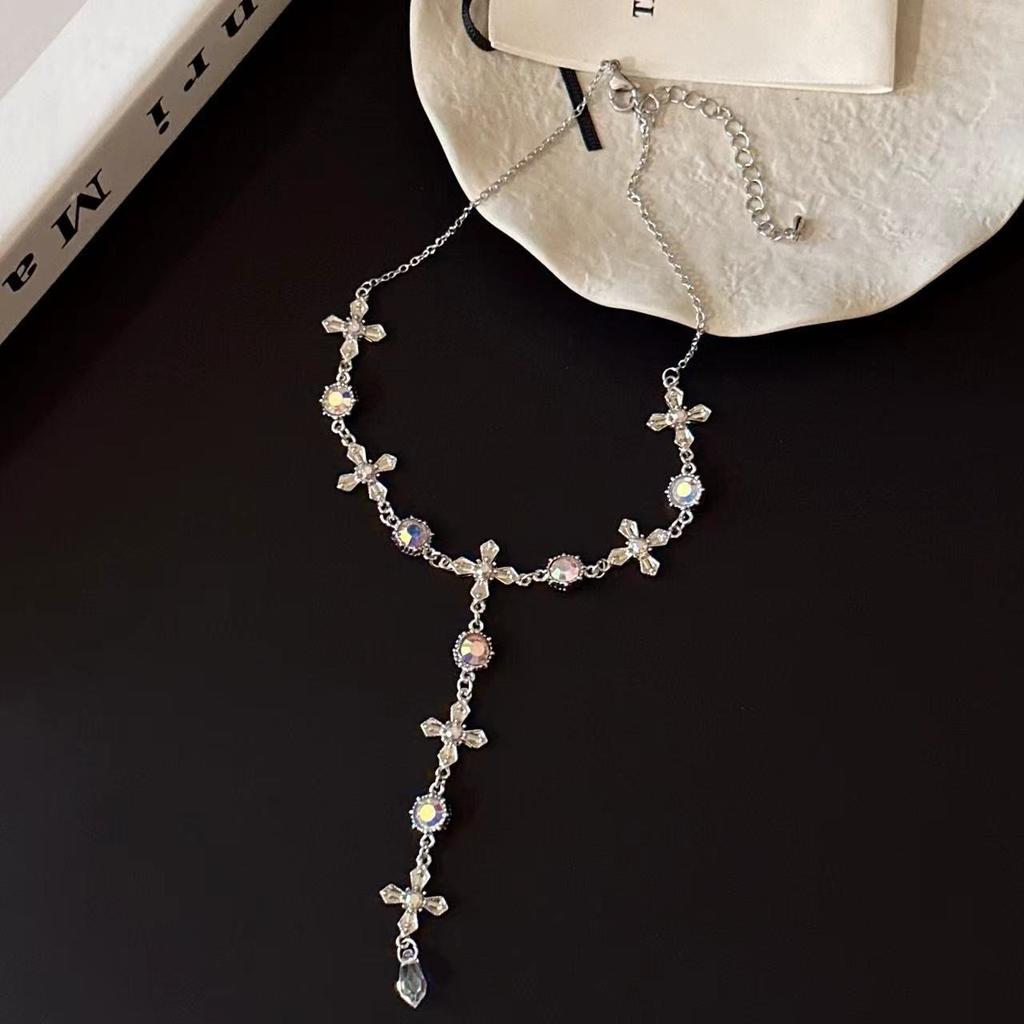 Tide cool colorful laser crystal cross Y word choker necklace female hottie niche personality collarbone chain accessories