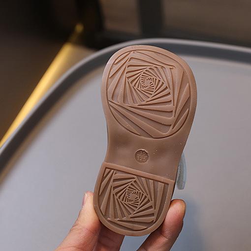 2025 Nya Babysandaler Sommar Nya Mjuka Sula Öppen Tå Flickor Prinsesskor