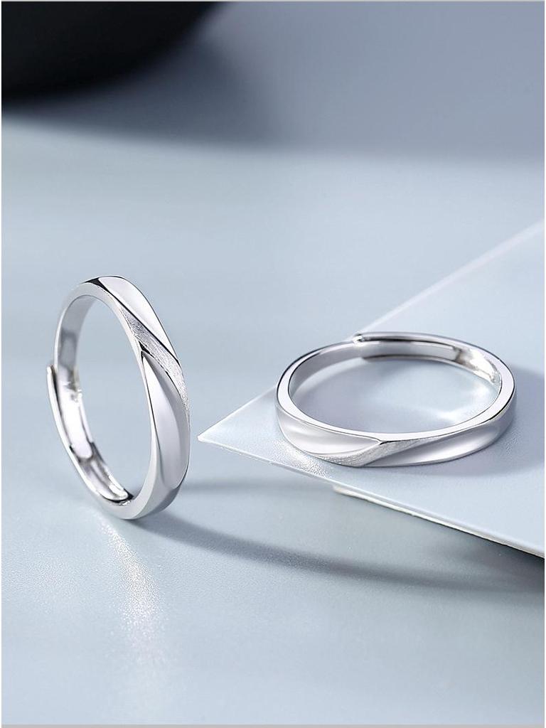 S925 Sterling Silver 'Close To Me' Couple Rings - Luxurious Silver Rings for Birthdays, Proposals, and Anniversaries