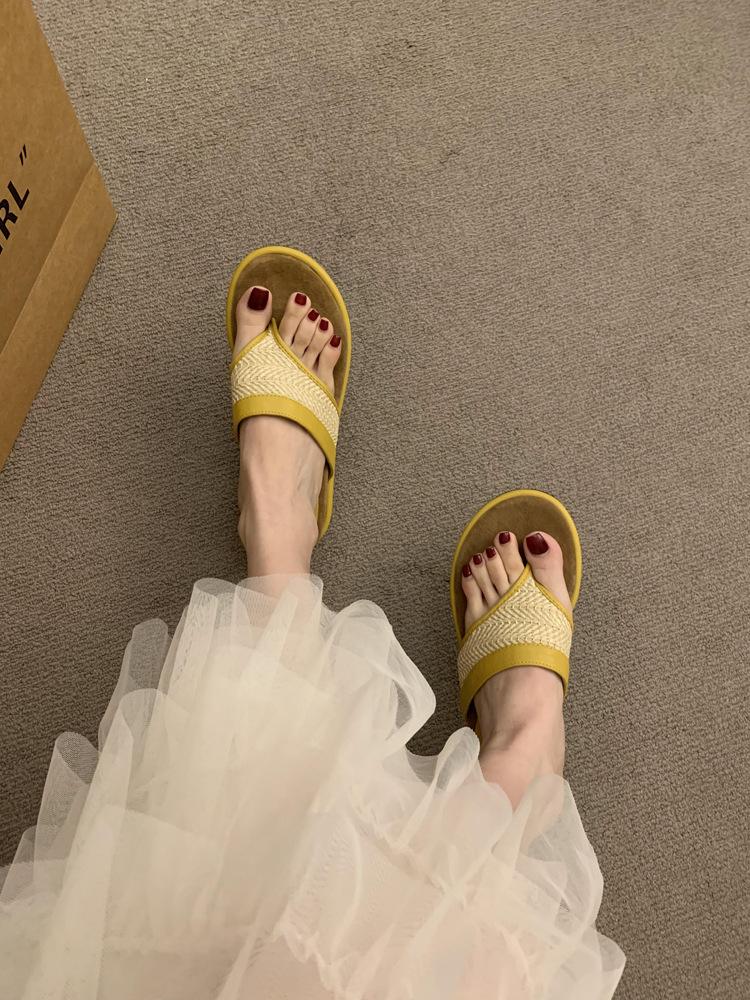 Retro bequeme vielseitige Keilabsatz Zehensandalen Damen Sommerbekleidung Römische Schuhe literarisch Mori schön Strand coole Hausschuhe