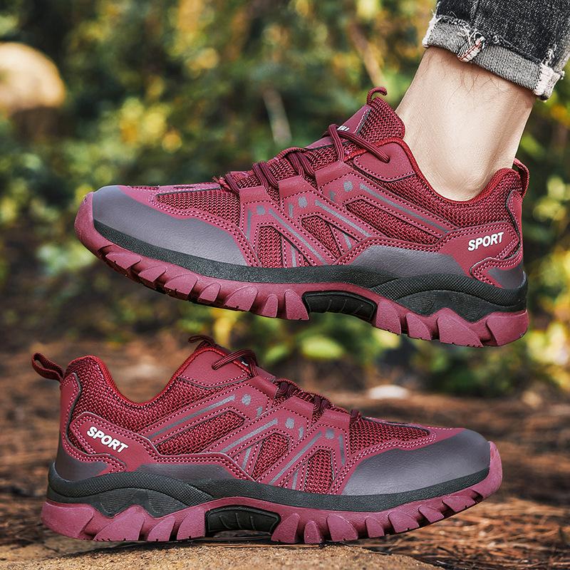 Autumn and winter outdoor hiking shoes men's and women's wear-resistant climbing casual hiking shoes mountain sports travel shoes