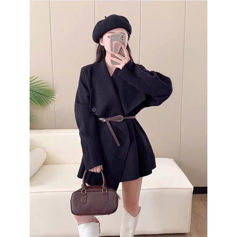 Women's 2025 New Autumn/Winter Knitted Waist-Cinching Cardigan - High-end, Solid Color, Mid-Length, Thick.