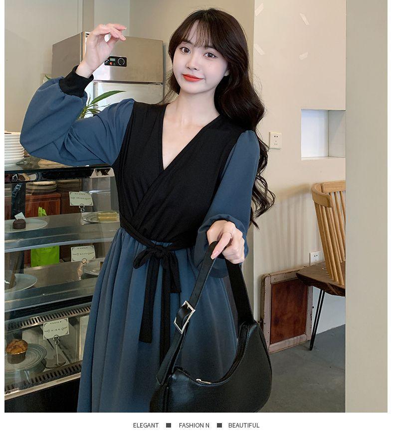 Autumn new Korean version temperament waist thin dress French retro V-neck splicing fake two-piece medium and long dress