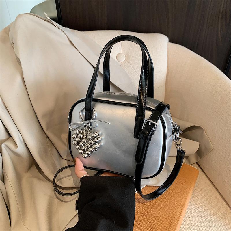 Premium Handbag Bag Women's New Popular Fashion Shoulder Bag Versatile Commuter Messenger Small Square Bag