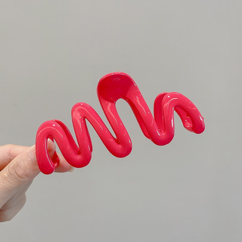 Blue Heart Wave Shaped Hair Claw Cream Color Clips for Women Sweet Cute Irregular Shark Clip Large Ponytail Clip Hairpins 11CM