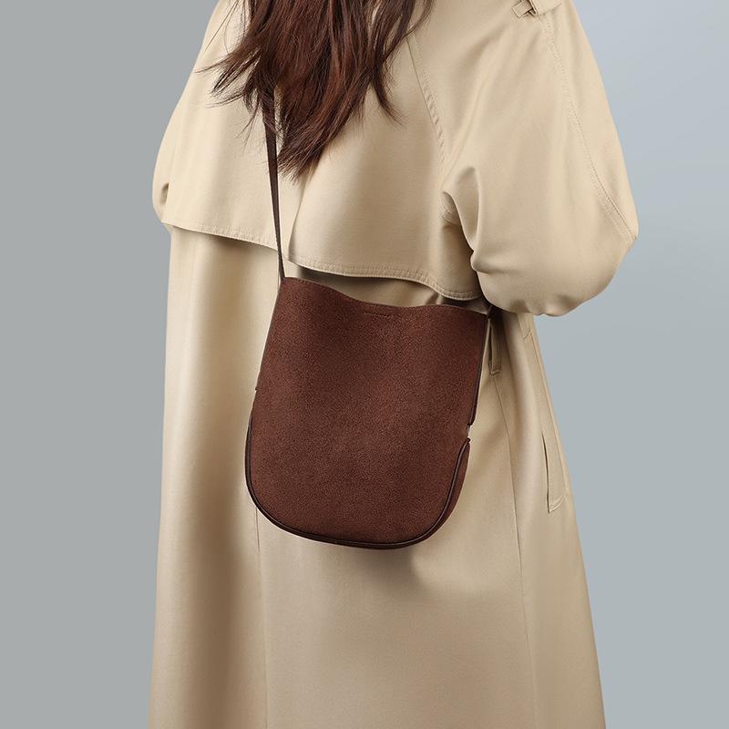 Mobile Phone Bag Women'S Bag Autumn And Winter Shoulder Messenger Bag Small Bag Fashion High Sense Casual Bucket Bag