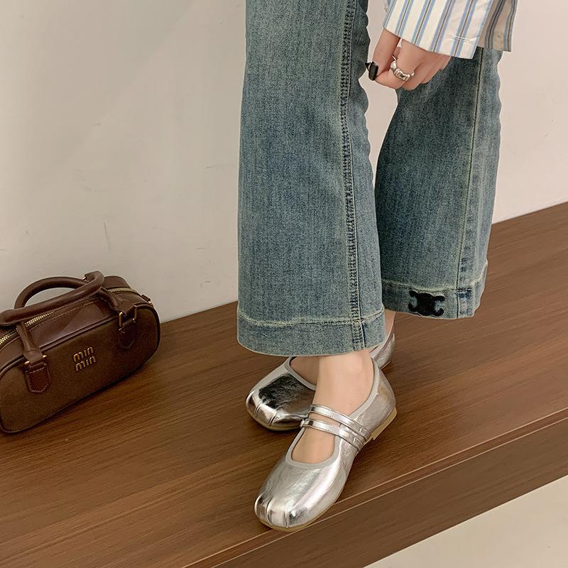 Internet celebrity explosion retro silver French flat bottom light mouth single shoes women's summer 2025 new with skirt Mary Jane shoes