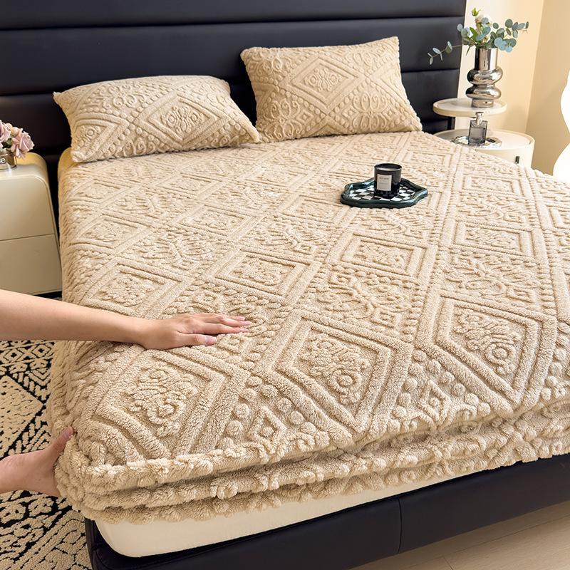 Carved Velvet Thick Winter Bed Sheet Jacquard Tafu Velvet Bed Cover Simmons Mattress Protective Cover