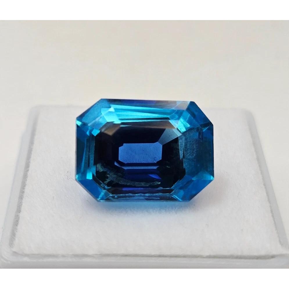 Stunning Natural Pitambari Sapphire Bi-Color 12+ Ct Emerald Cut Loose Gemstone